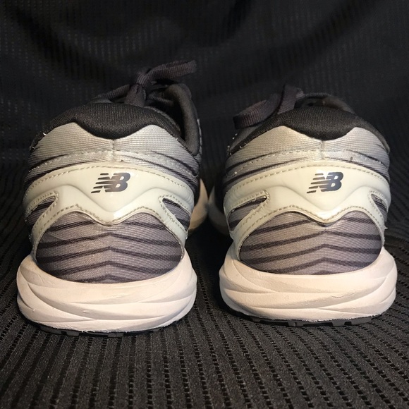 New Balance Strobe 2 Speed Ride Rev Lite w/ TBeam Women’s Size 9 Black/Grey/Mint - Picture 2 of 16